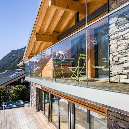 Σαλέ Montana- Year *