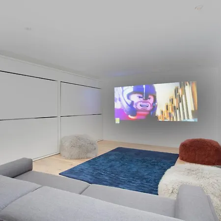 Montana- Year * Шамони