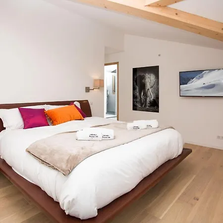 Montana- Year * Σαμονί