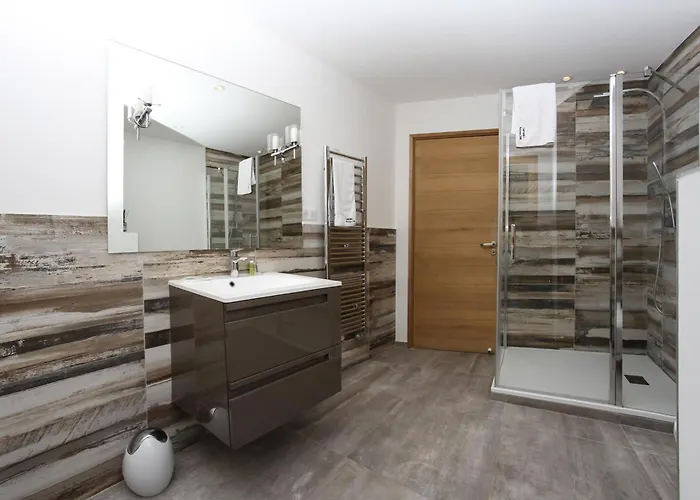 Chalet Montana- Year Chamonix