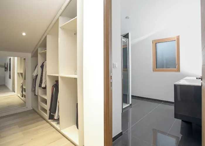 Chalet Montana- Year *