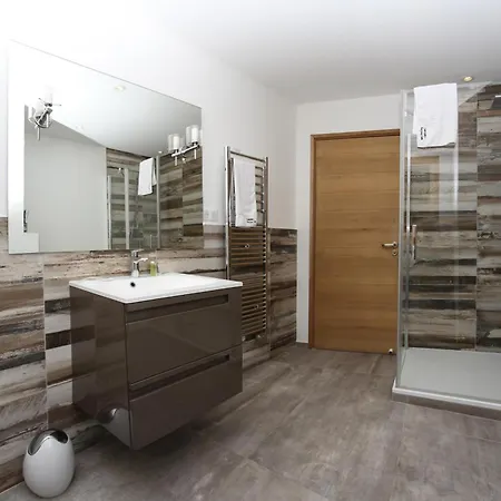 Alpesi faház Montana- Year Chamonix